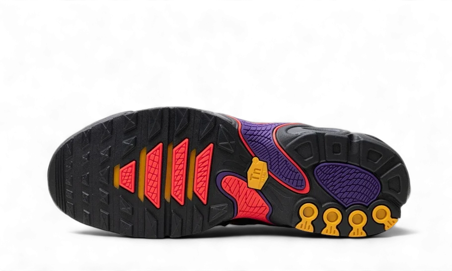 nike-air-max-plus-drift-all-day