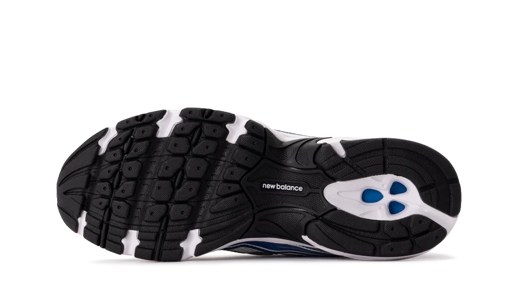 New Balance 740 White Magic Blue