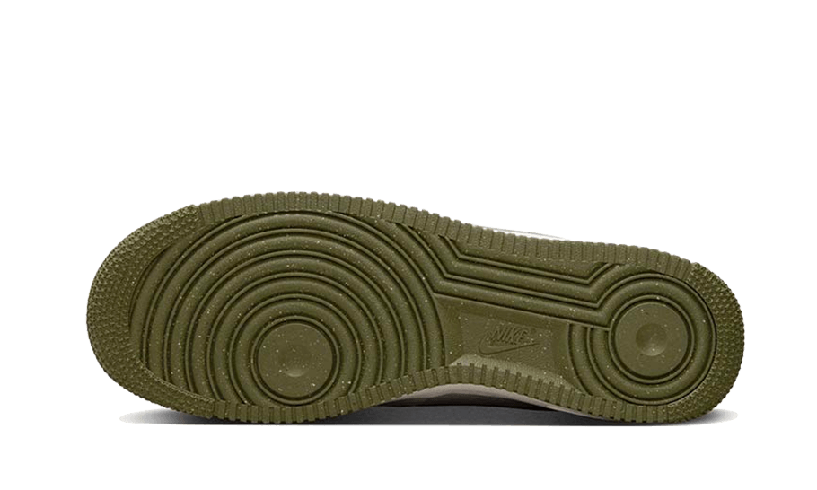 nike-air-force-1-07-lv8-winterized-phantom