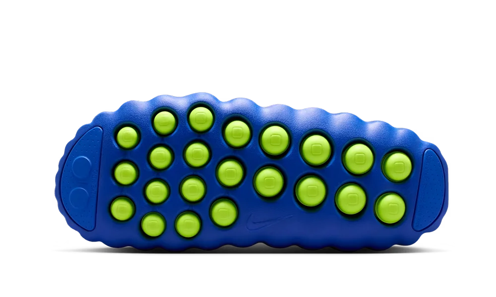 Nike Mind 001 Flyknit Hyper Royal — vue de profil