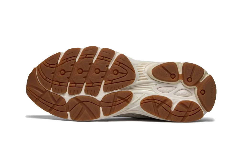 Saucony ProGrid Omni 9 TMY Beige Gum