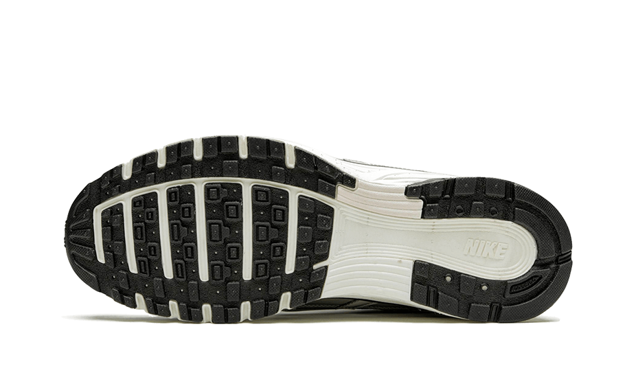 nike-p-6000-metallic-silver