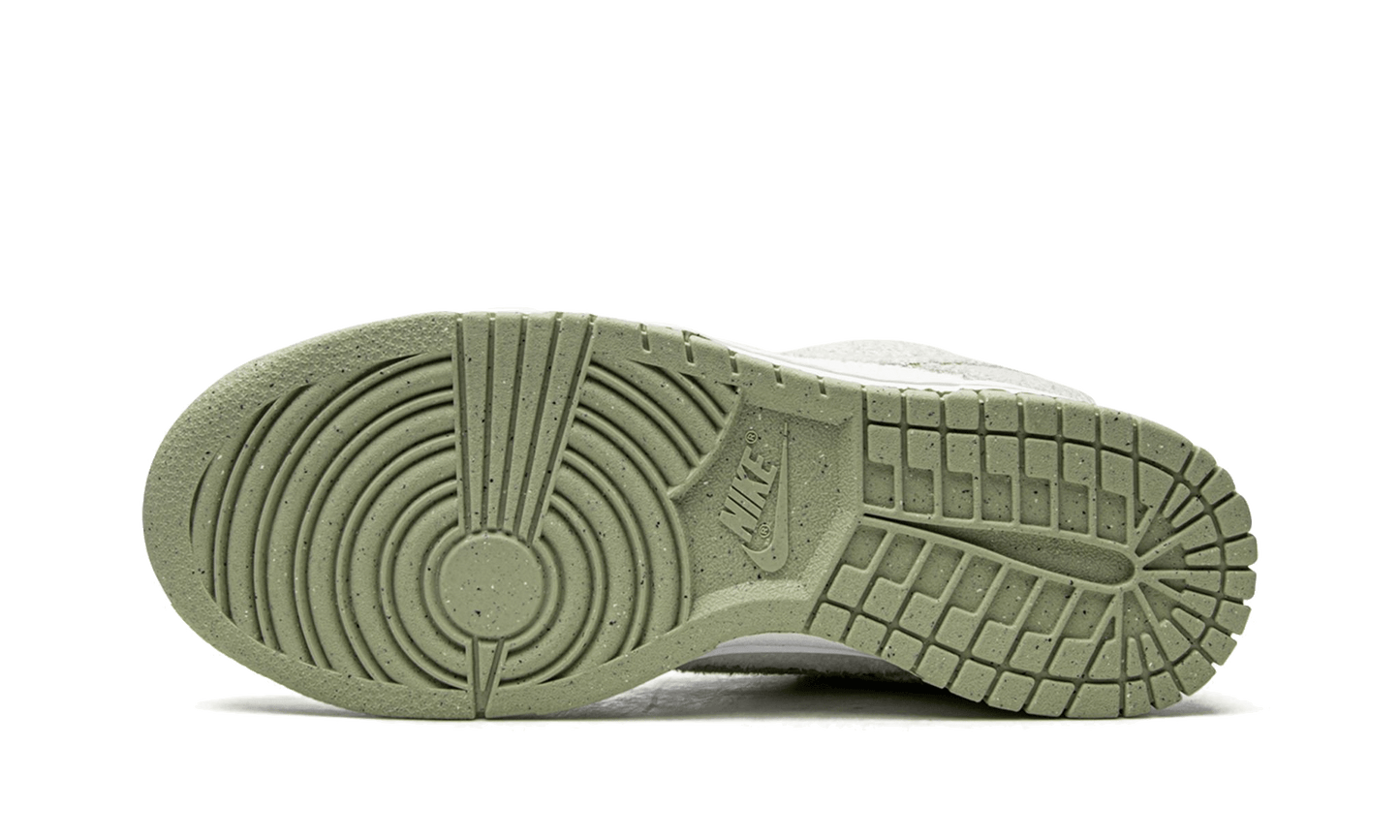Nike Dunk Low SE Fleece Green