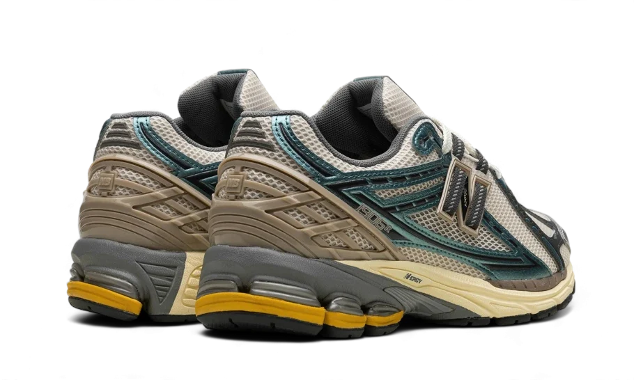 new-balance-1906r-metallic-teal
