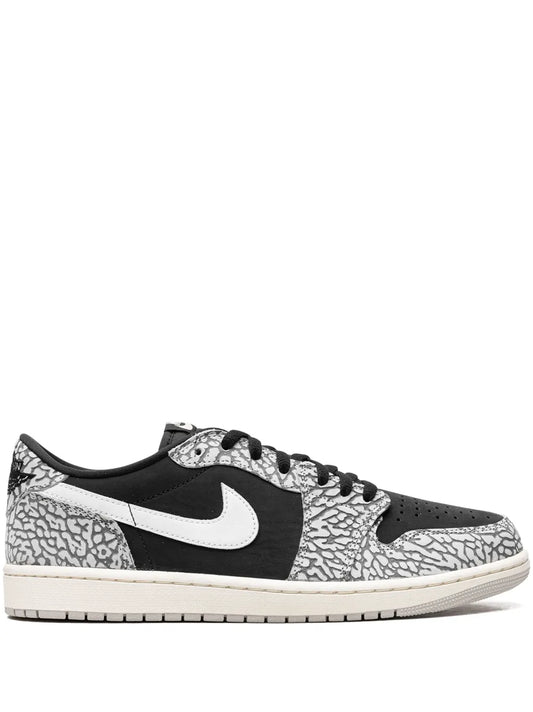 Air Jordan 1 Low Sneakers — Black/White — Size US M 10.5 - US W 12 — Front View