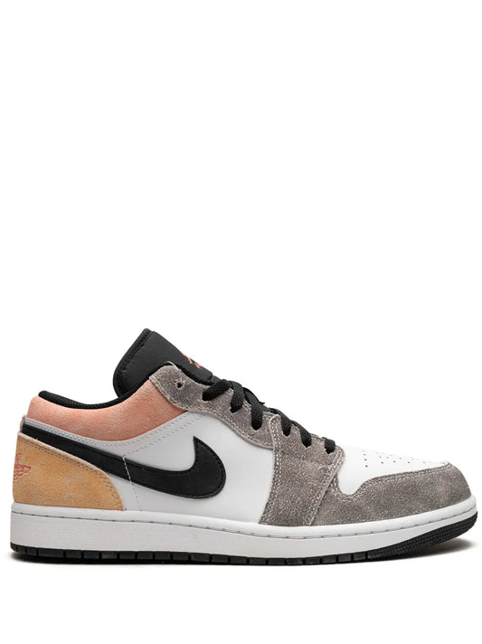 Air Jordan 1 Low Se Flight Club Sneakers — White — Size US M 9.5 - US W 11 — Front View