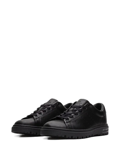 adidas Stan Smith Freizeit Sneakers — Black — Size US M 8 - US W 9.5 — Side View