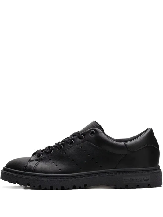 adidas Stan Smith Freizeit Sneakers — Black — Size US M 8 - US W 9.5 — Front View