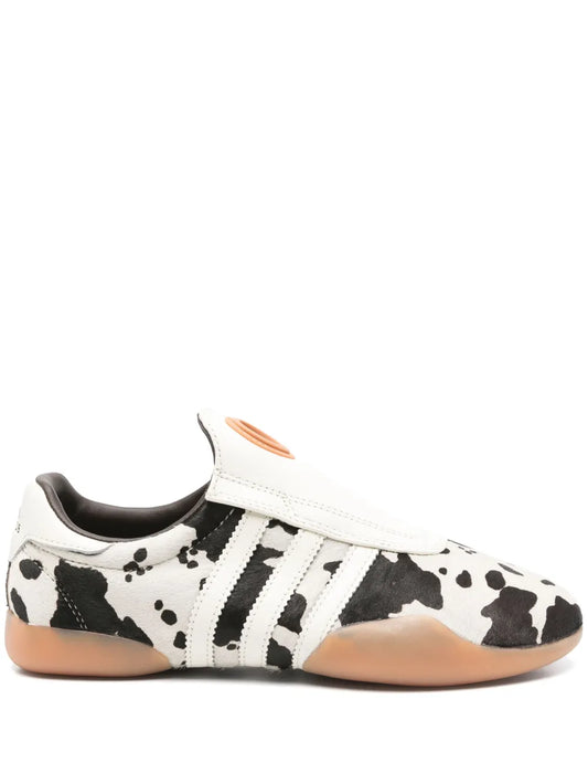 adidas Taekwondo Mei Sneakers — Light Beige — Size US M 9.5 - US W 11 — Front View