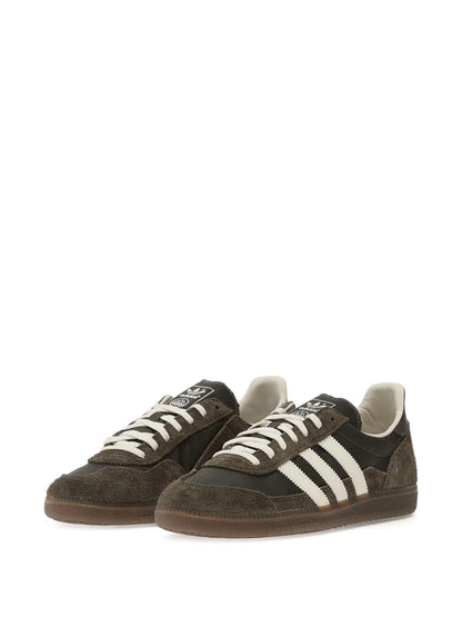 adidas Wensley Spzl Stripes Sneakers — Grey — Size US M 7 - US W 8.5 — Side View