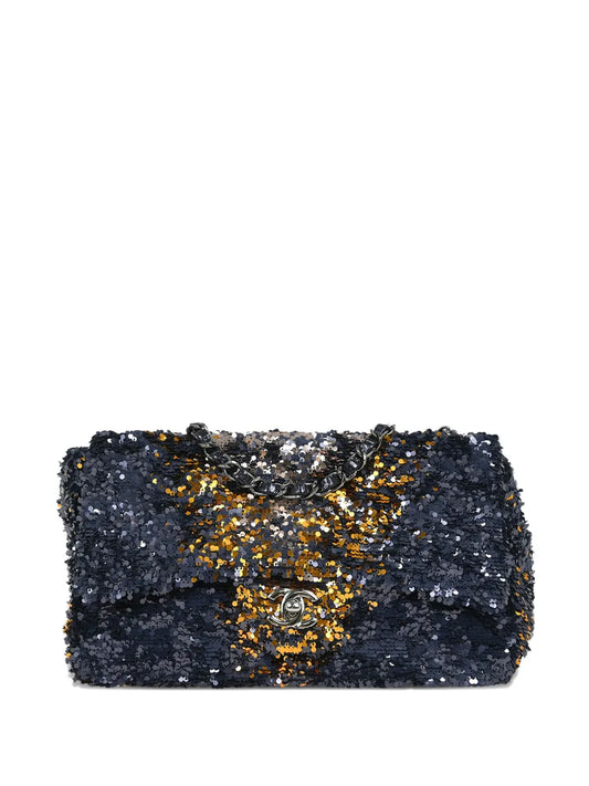 Chanel Pre Owned 2018 2019 Sequin Embellishment Shoulder Bag — Same as shown — Size One Size — Front View