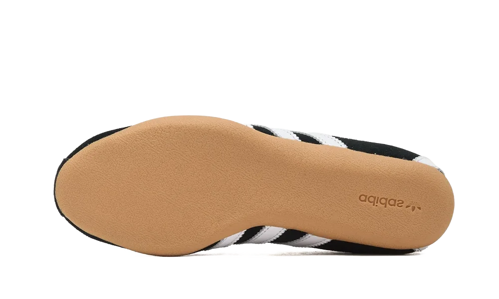 Adidas Tokyo Core Black Cloud White Gum — packaging