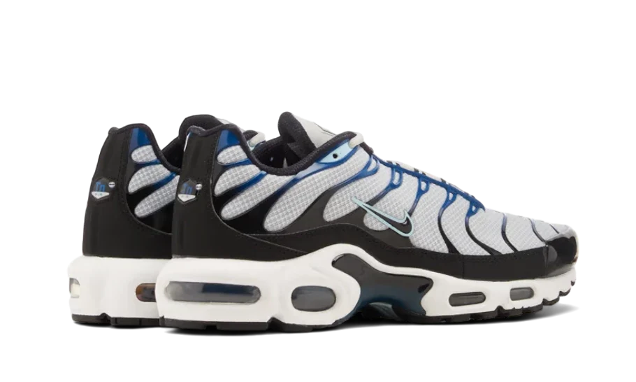 nike-air-max-plus-teal-white