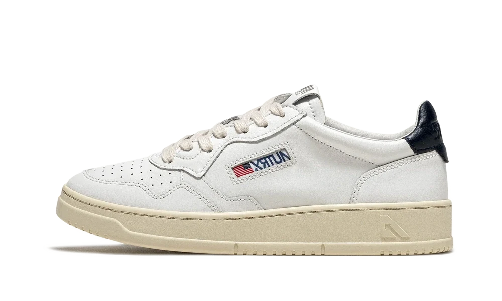 Autry Medalist Low Leather Leather White Space
