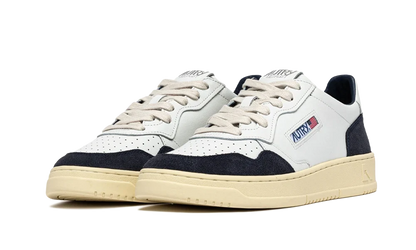 Autry Medalist Low Soft Leather Suede White Oceano