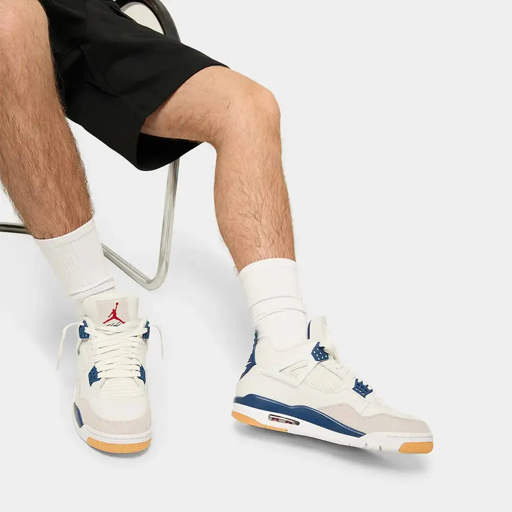 Air Jordan 4 Retro SB Navy Blue