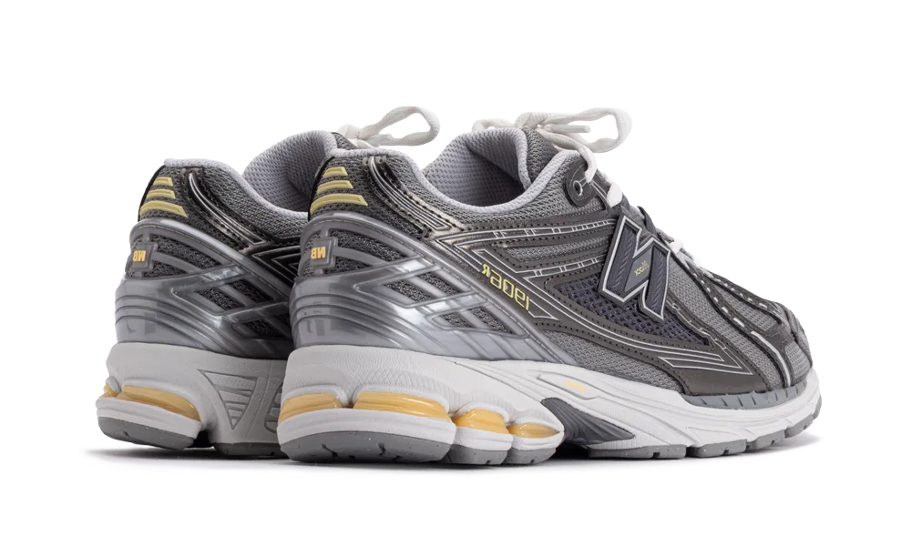 New Balance 1906R Slate Grey Black Metallic — vue de profil