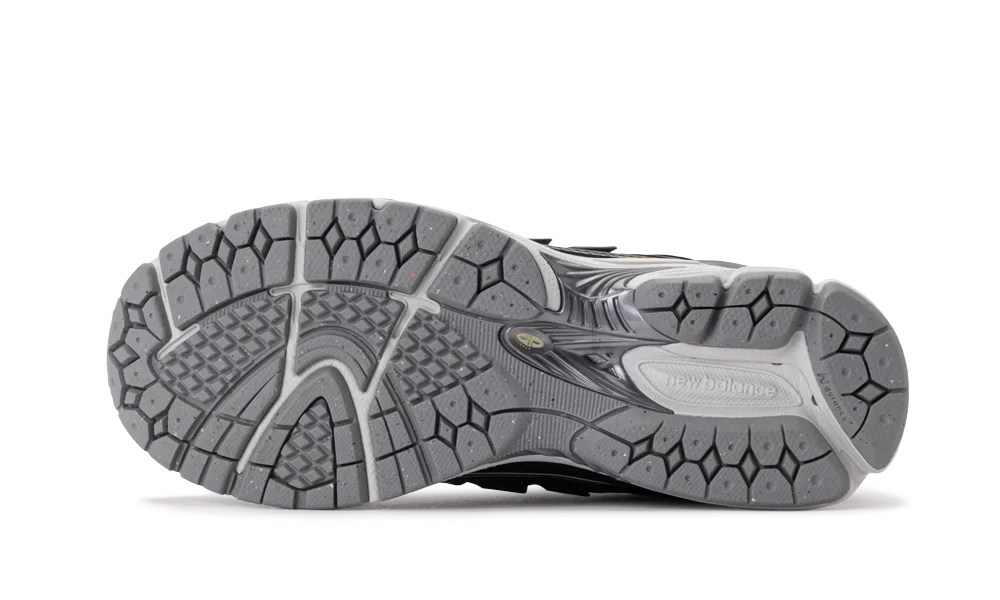 New Balance 1906R Slate Grey Black Metallic — détail