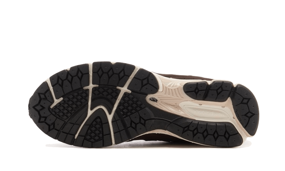 new-balance-2002r-black-coffee