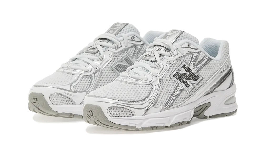 740 White Grey