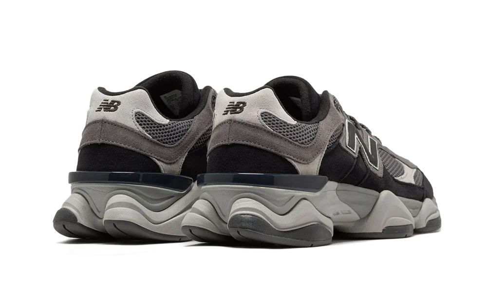 New Balance 9060 Black Castlerock — vue de profil