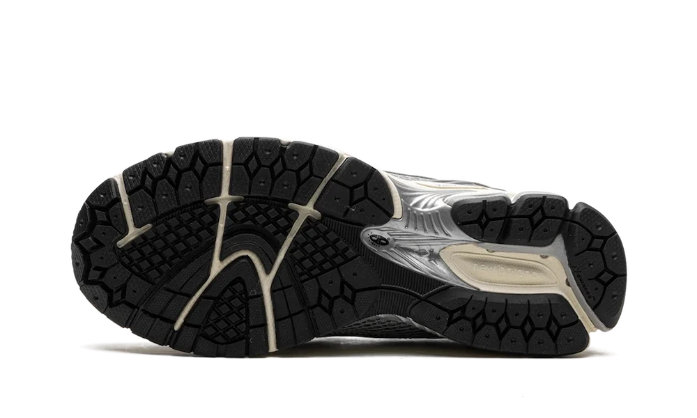 New Balance 1906L Metallic Silver