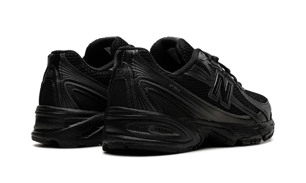 New Balance 740 Black
