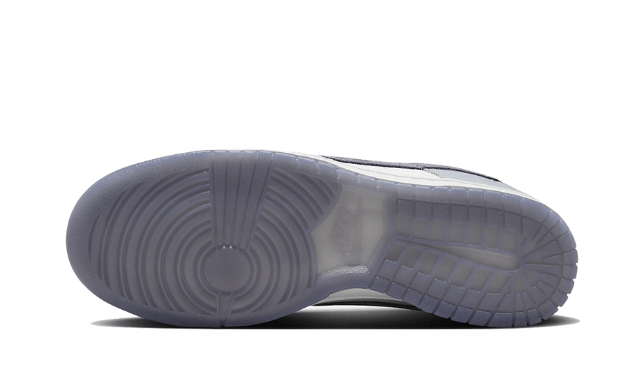 nike-dunk-low-se-light-carbon