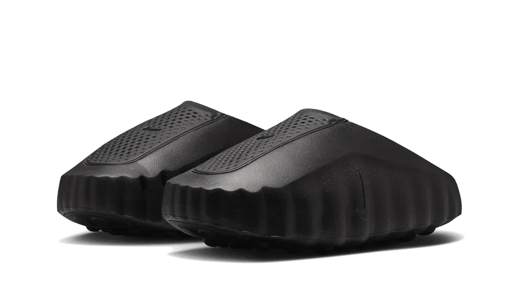 Nike Mind 001 Triple Black — vue de face