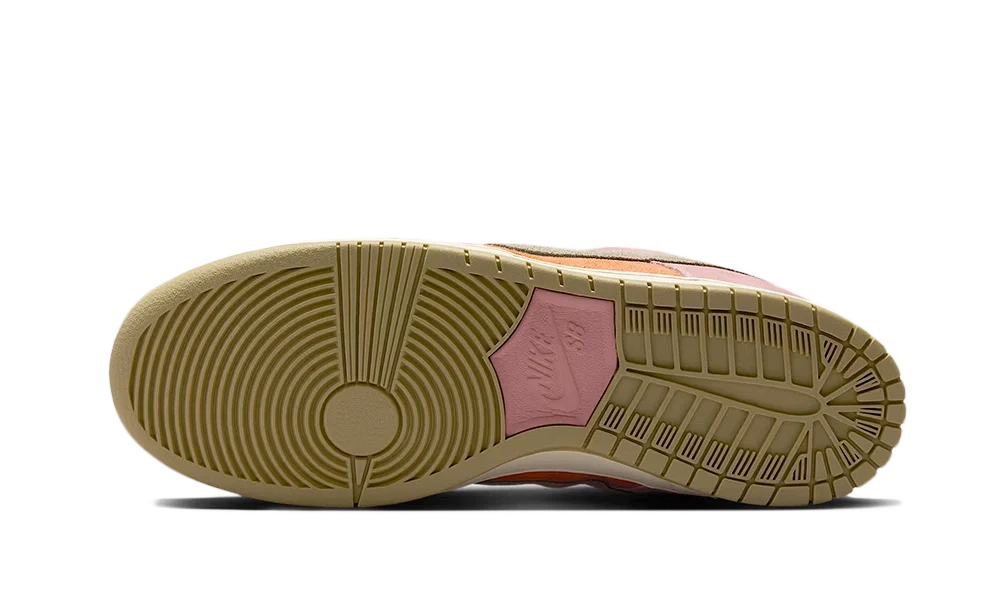 SB Dunk Low Pro Red Stardust