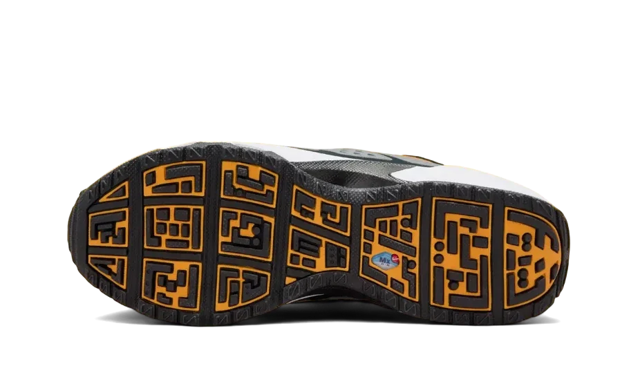 nike-air-max-sunder-canyon-gold