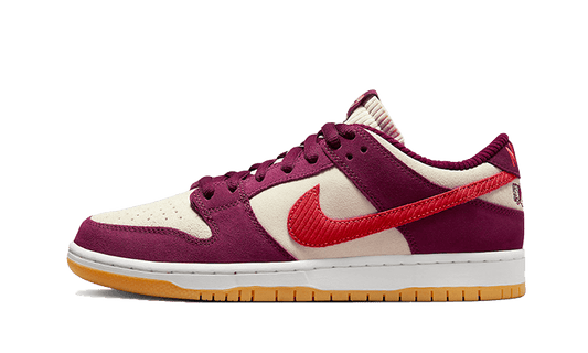 SB Dunk Low Skake Like A Girl Bordeaux