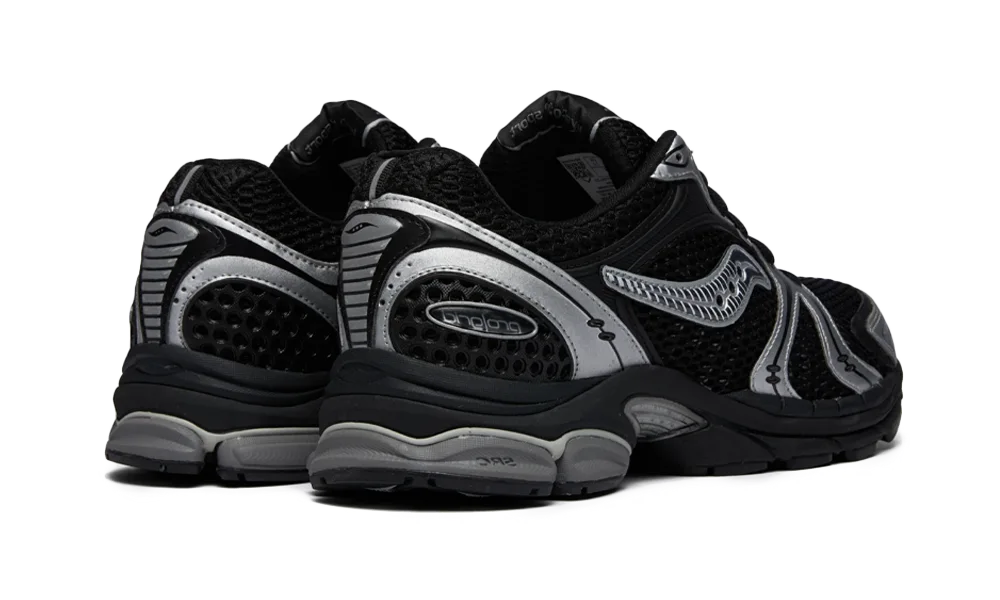 Saucony ProGrid Triumph 4 Black