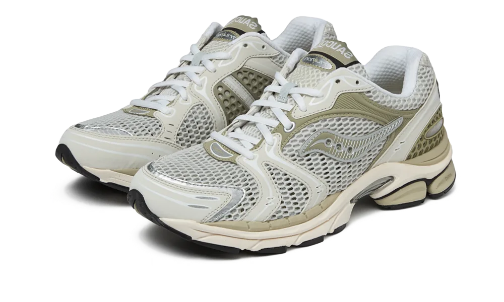 Saucony ProGrid Triumph 4 White Onyx Beige — vue de face