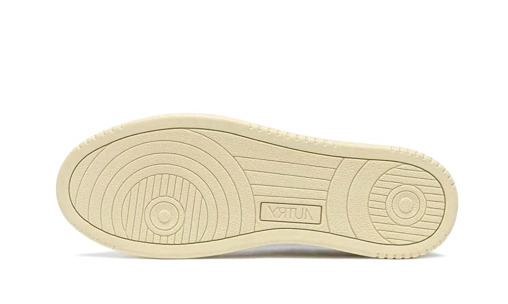 Autry Medalist Low Leather Shell White Silver