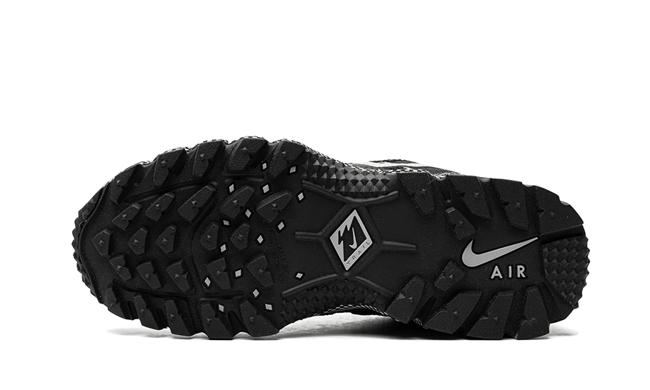 nike-air-humara-qs-black-metallic-silver