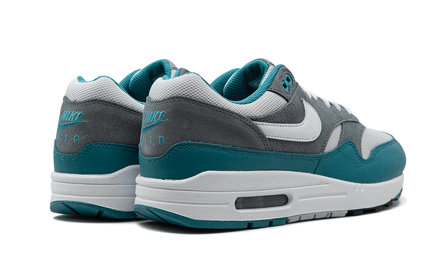 nike-air-max-1-sc-noise-aqua